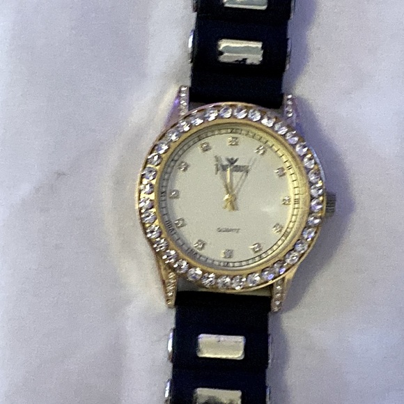 Jewel House Quartz Watch - Picture 2 of 9